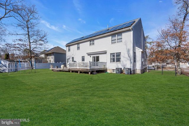 175 SOUTHERN BLVD, Bayville, NJ 08721