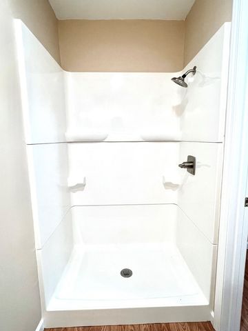 210 Roney Dr, Hopkinsville, KY 42240