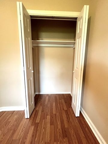 210 Roney Dr, Hopkinsville, KY 42240