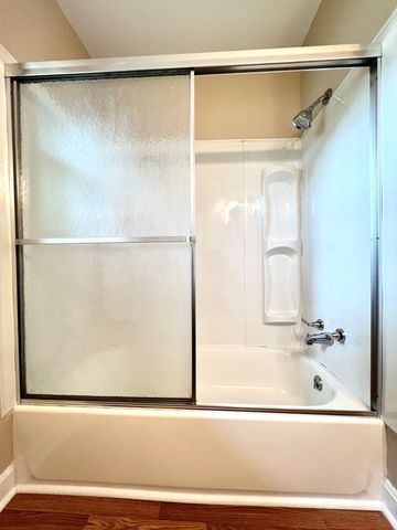 210 Roney Dr, Hopkinsville, KY 42240