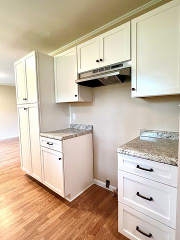 210 Roney Dr, Hopkinsville, KY 42240