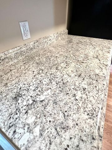 210 Roney Dr, Hopkinsville, KY 42240