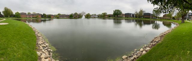 9409 BAY COLONY Drive 1E, Des Plaines, IL 60016