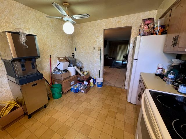 9409 BAY COLONY Drive 1E, Des Plaines, IL 60016