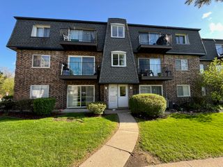 9409 BAY COLONY Drive 1E, Des Plaines, IL 60016