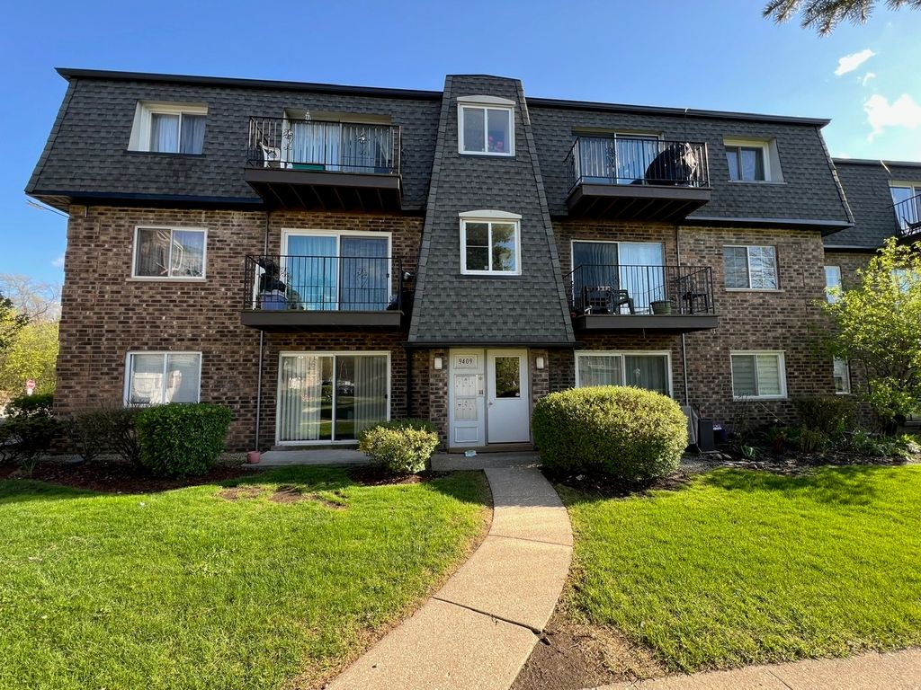 9409 BAY COLONY Drive 1E, Des Plaines, IL 60016