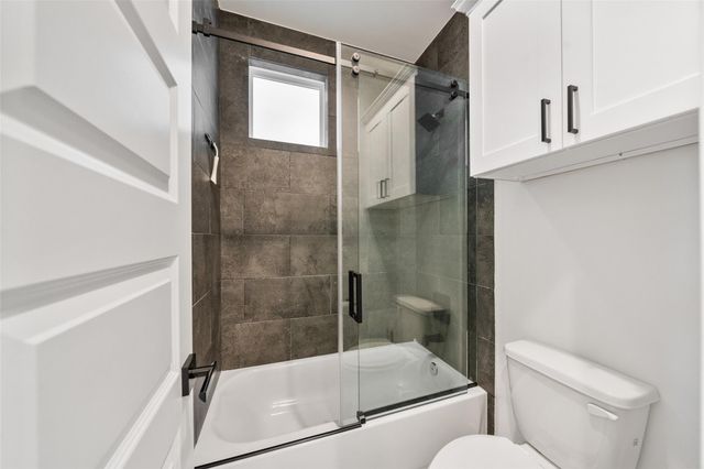 306 W Donovan Street, Houston, TX 77091