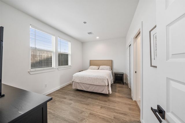 306 W Donovan Street, Houston, TX 77091