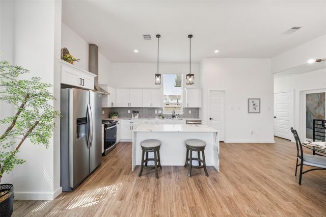 306 W Donovan Street, Houston, TX 77091