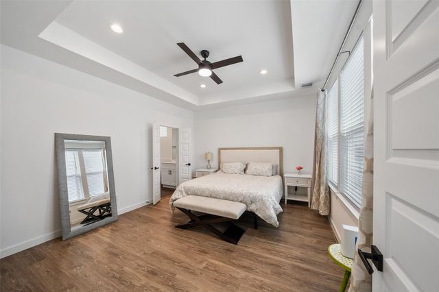 306 W Donovan Street, Houston, TX 77091