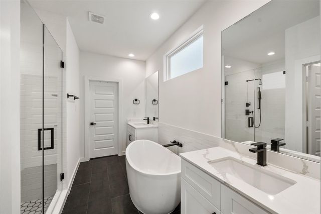 306 W Donovan Street, Houston, TX 77091