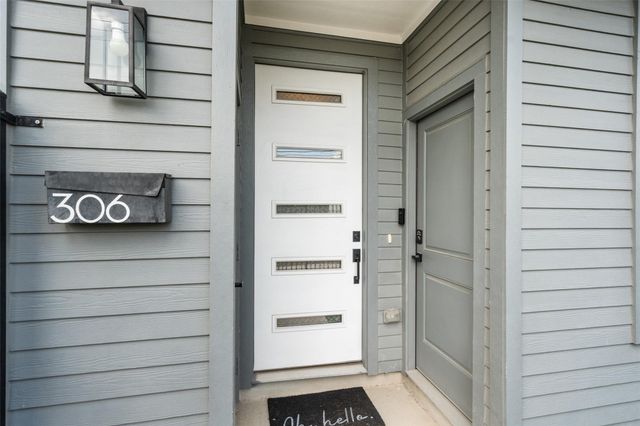 306 W Donovan Street, Houston, TX 77091