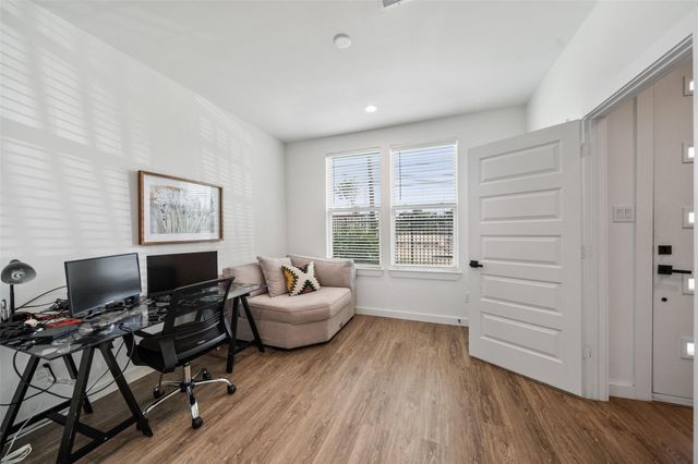 306 W Donovan Street, Houston, TX 77091