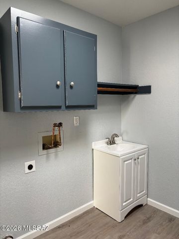 834 W Palma De Coco, Tucson, AZ 85704