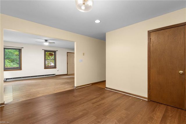 12482 Titus Cove LNDG, Carrollton, VA 23314