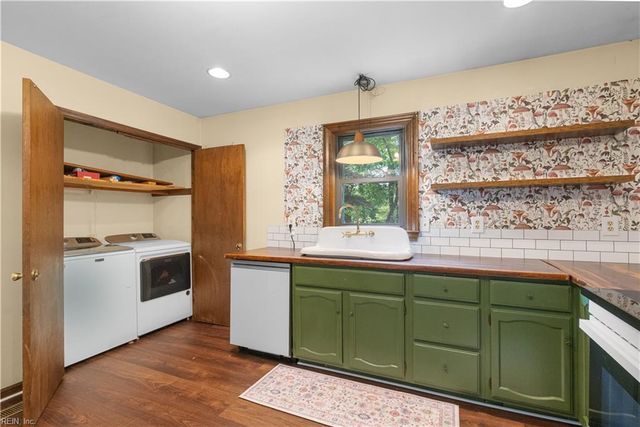 12482 Titus Cove LNDG, Carrollton, VA 23314