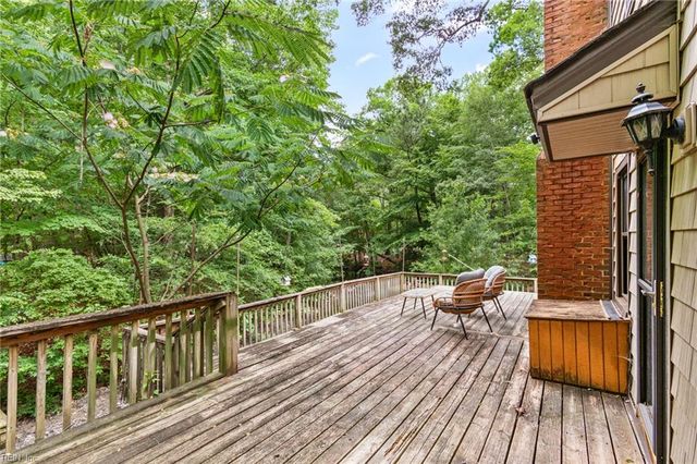 12482 Titus Cove LNDG, Carrollton, VA 23314