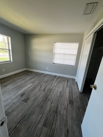 357 Keen Terrace B, Sebastian, FL 32958