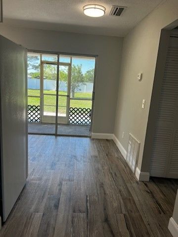 357 Keen Terrace B, Sebastian, FL 32958