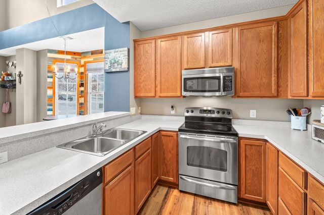 1249 Majestic Avenue 316, Maplewood, MN 55109