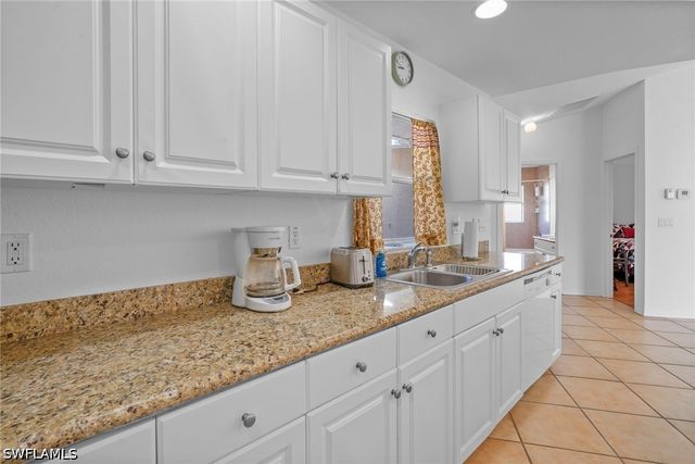 2 E Greens CIR, Lehigh Acres, FL 33936