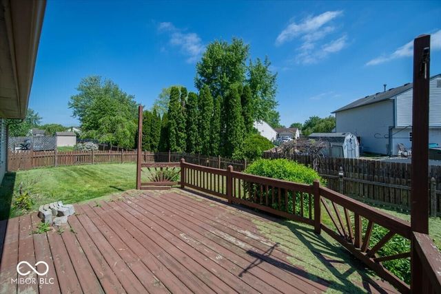 725 Lake Shore Road, Franklin, IN 46131