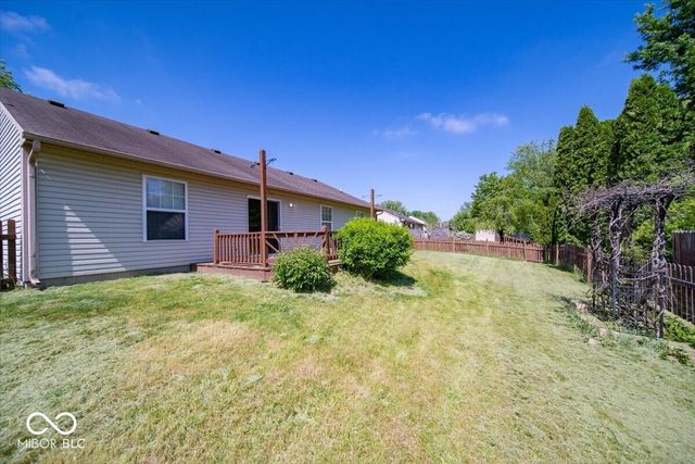 725 Lake Shore Road, Franklin, IN 46131