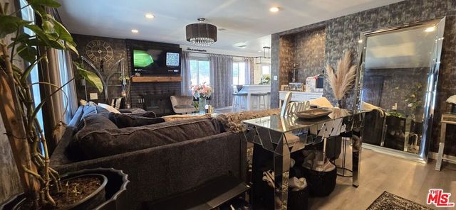 7442 Mcneil Way, Buena Park, CA 90620