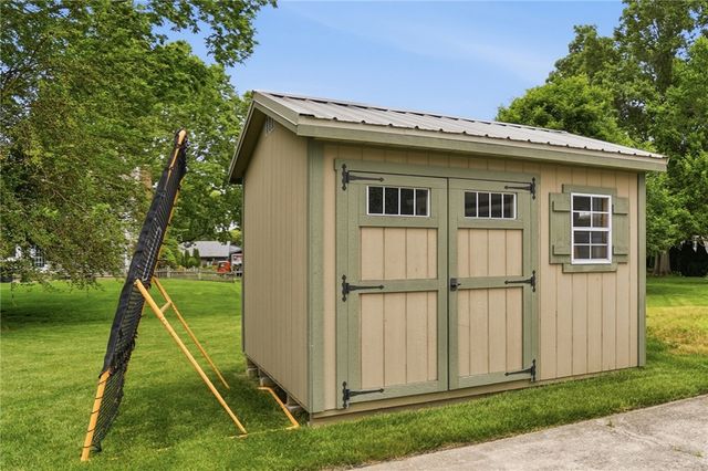 9511 Glenwyck Court, Washington Twp, OH 45458