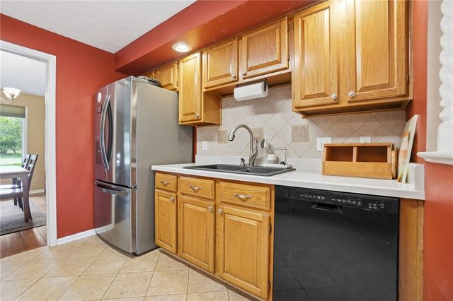 9511 Glenwyck Court, Washington Twp, OH 45458