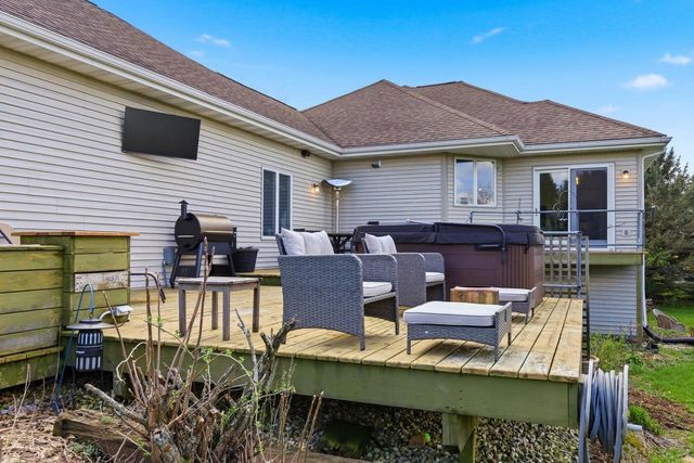 2145 Davis Hills Drive, Verona, WI 53593