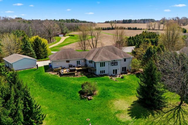 2145 Davis Hills Drive, Verona, WI 53593