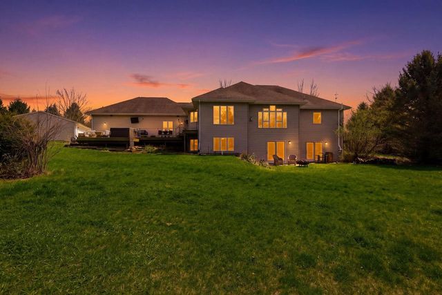 2145 Davis Hills Drive, Verona, WI 53593