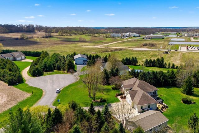 2145 Davis Hills Drive, Verona, WI 53593