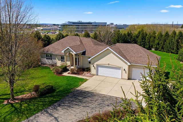 2145 Davis Hills Drive, Verona, WI 53593