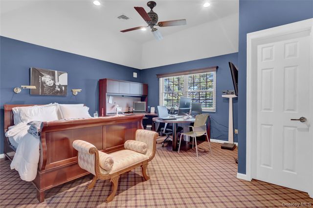 15 Pironi Court, Woodbury, NY 11797