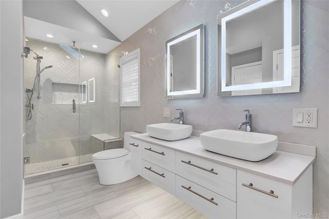 15 Pironi Court, Woodbury, NY 11797