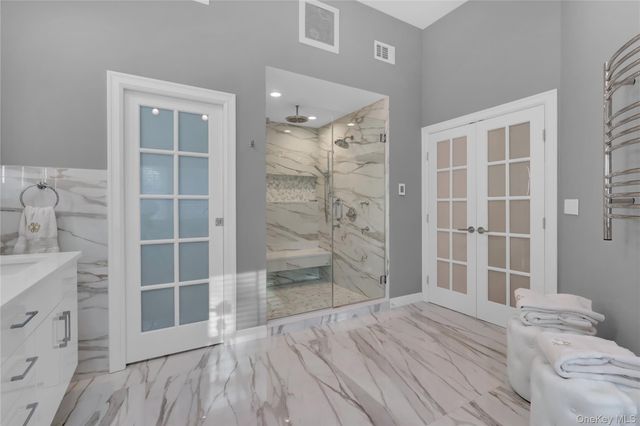 15 Pironi Court, Woodbury, NY 11797