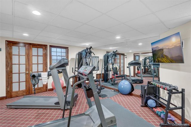 15 Pironi Court, Woodbury, NY 11797