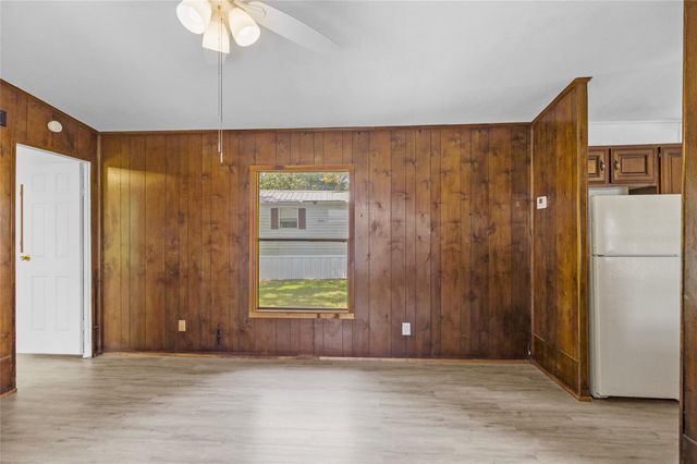 1202 Us Highway 190 18, Huntsville, TX 77340