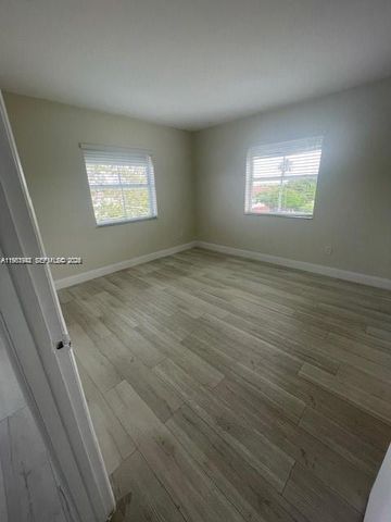 8260 SW 210th St 320, Cutler Bay, FL 33189