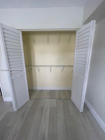 8260 SW 210th St 320, Cutler Bay, FL 33189