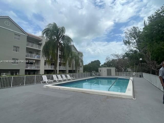 8260 SW 210th St 320, Cutler Bay, FL 33189