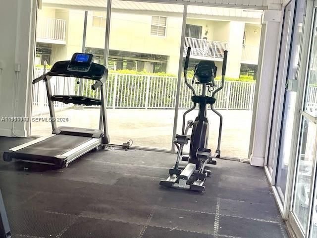 8260 SW 210th St 320, Cutler Bay, FL 33189