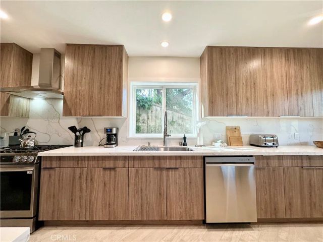 3812 Shannon, Los Angeles, CA 90027