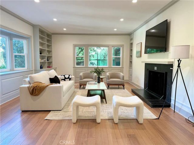3812 Shannon, Los Angeles, CA 90027