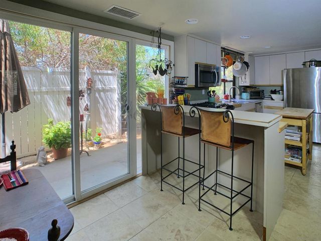 1090 ELLEN LANE, El Cajon, CA 92019