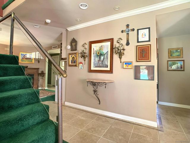 1090 ELLEN LANE, El Cajon, CA 92019