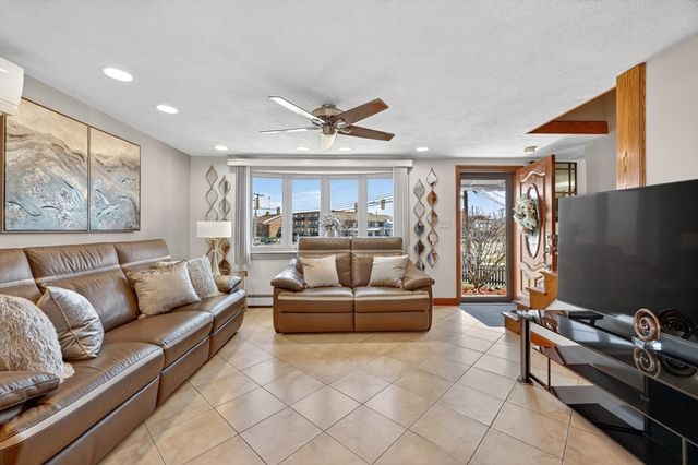 238 Squire Rd, Revere, MA 02151