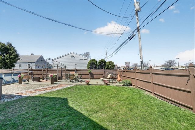 238 Squire Rd, Revere, MA 02151